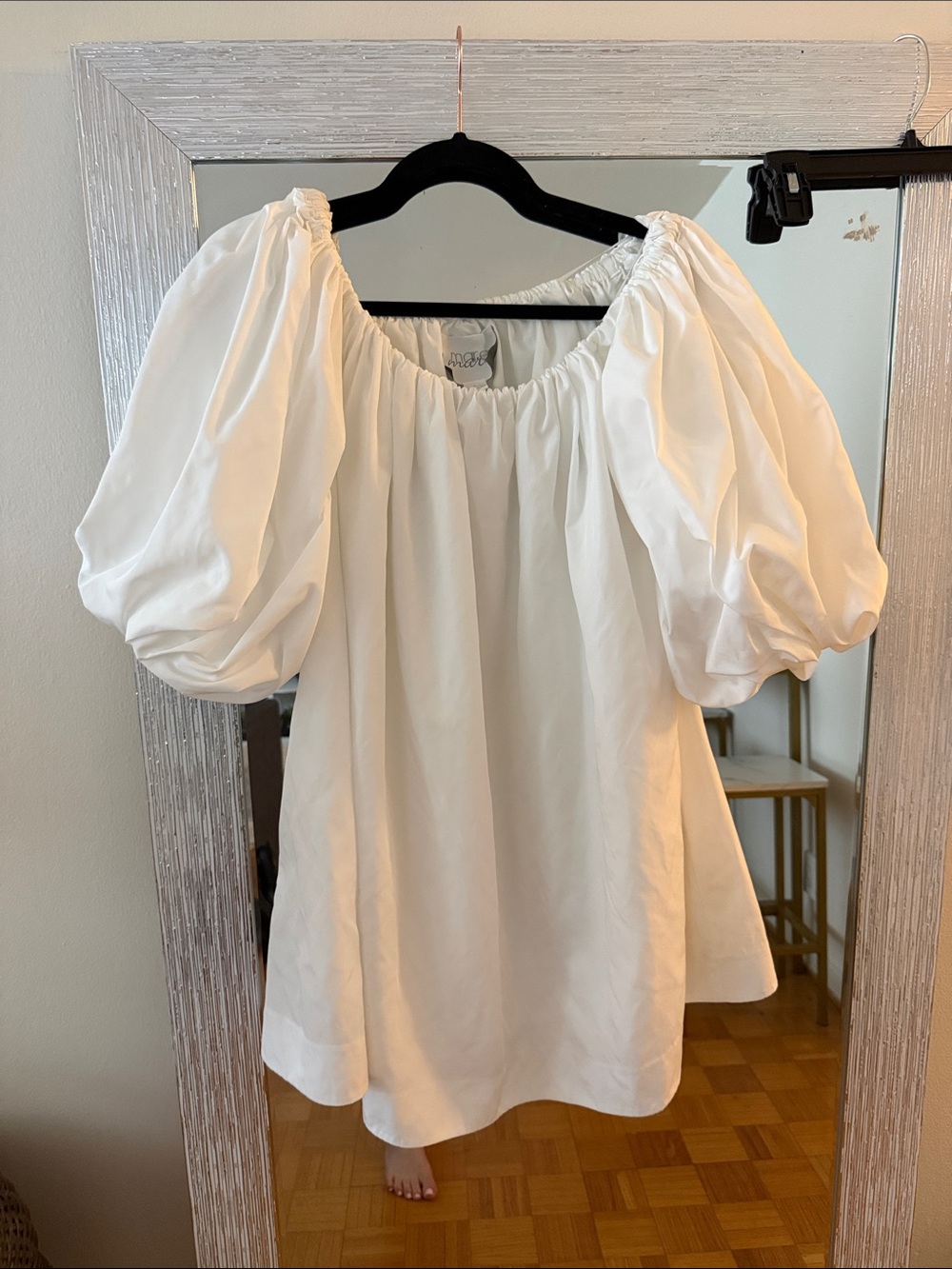 Women's White Puff-Sleeve Peasant Blouse